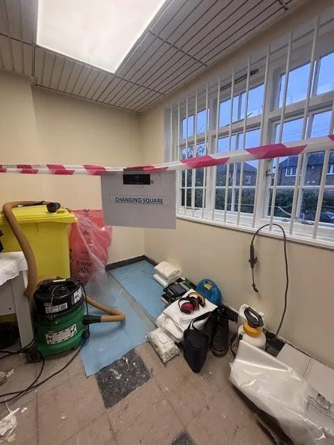Asbestos floor tile and bitumen removal in Kensal Green